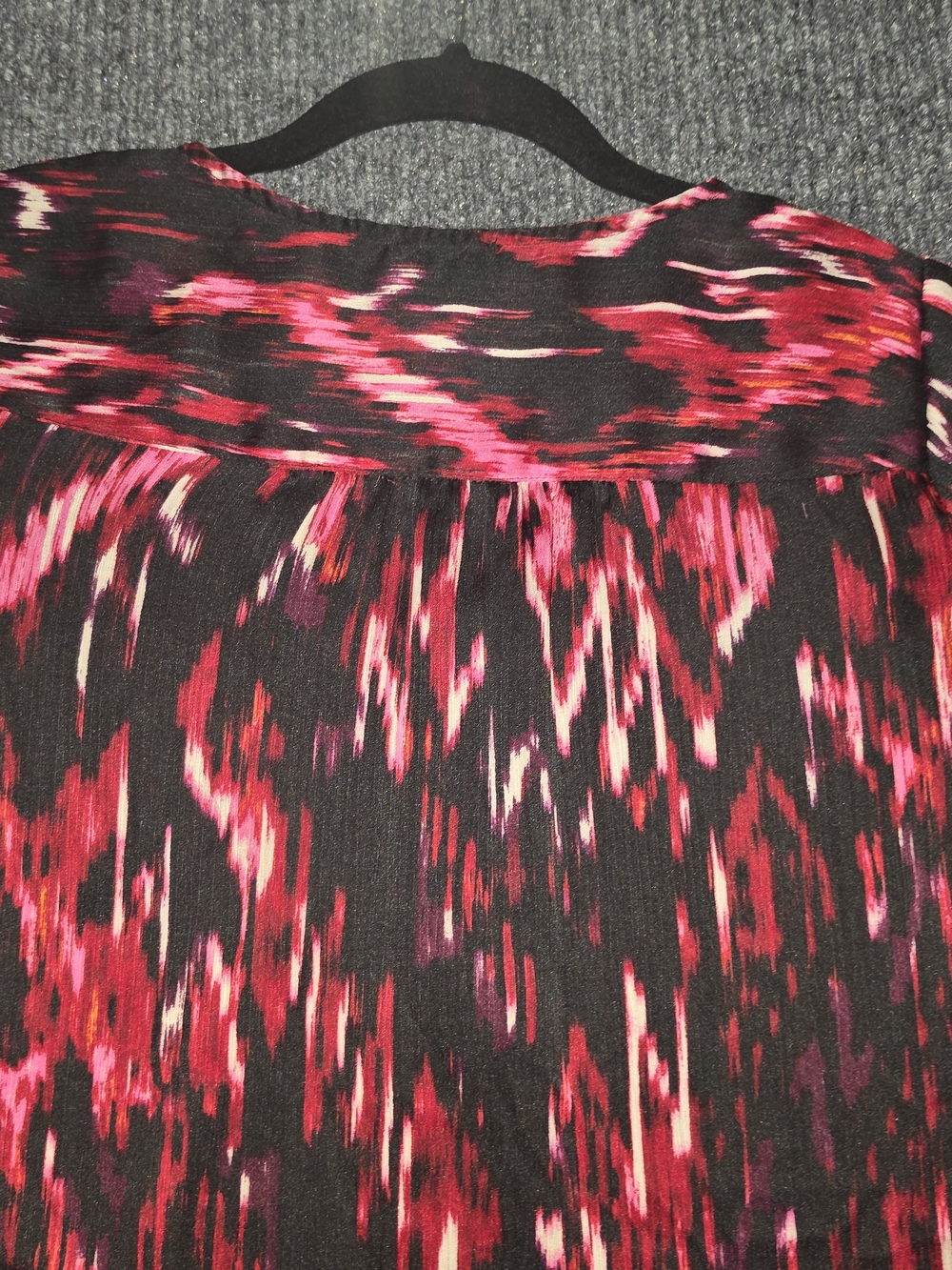 Vince Camuto Black Blouse with Red & Pink Abstract Print - Picture 10 of 10